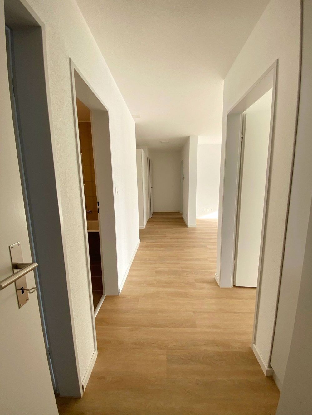 Saniert - Modern - attraktive Familienwohnungen - Bild 3