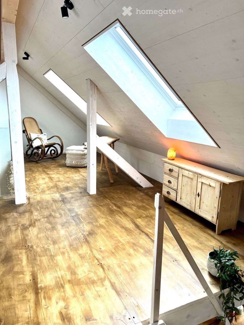 Fast neue, moderne Maisonette in historischem Bauernhaus nähe Murten - Bild 5