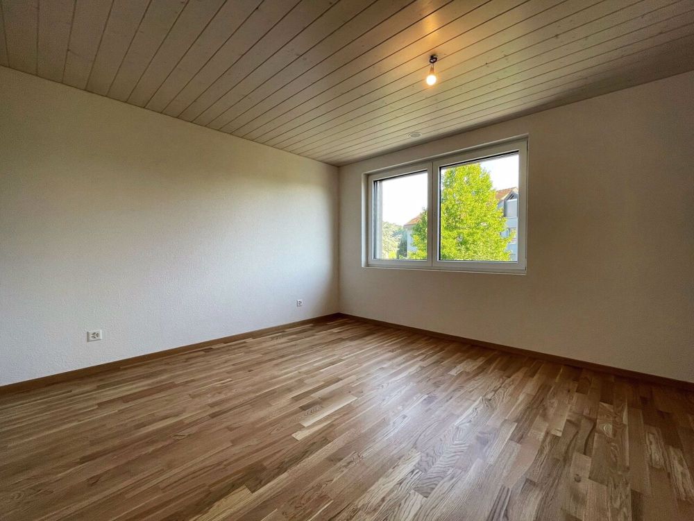 4.5 pièces au 1étage avec terrasse - Bild 4