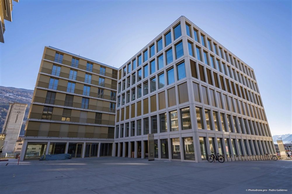 BAHNHOFSHOF - Wo das Herz von Sion schlägt - Bild 3