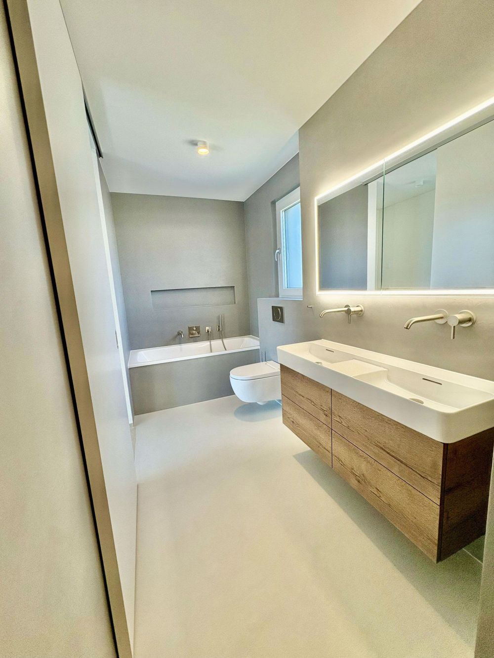 Hochwertige 4.5-Zimmer-Attikawohnung über den Dächern von Derendingen - Bild 8