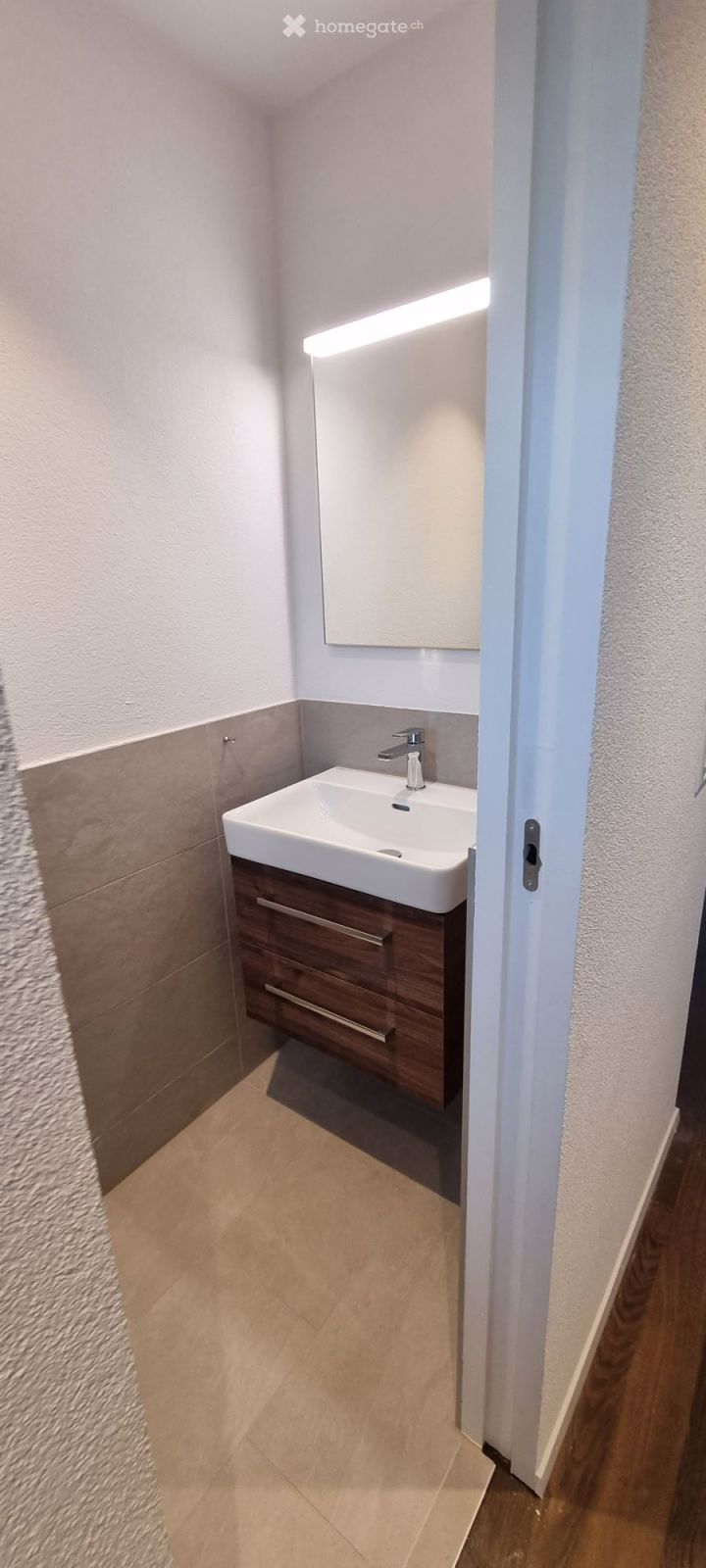 Modernes Wohnen am Murtensee – stilvolles Reihenhaus im Eigentumsstandard - Bild 11