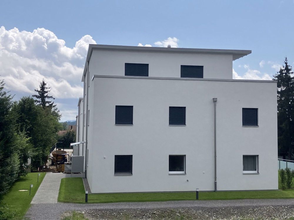 4 1/2 ZI-WOHNUNG in MFH mit 6 WHG - Bild 3