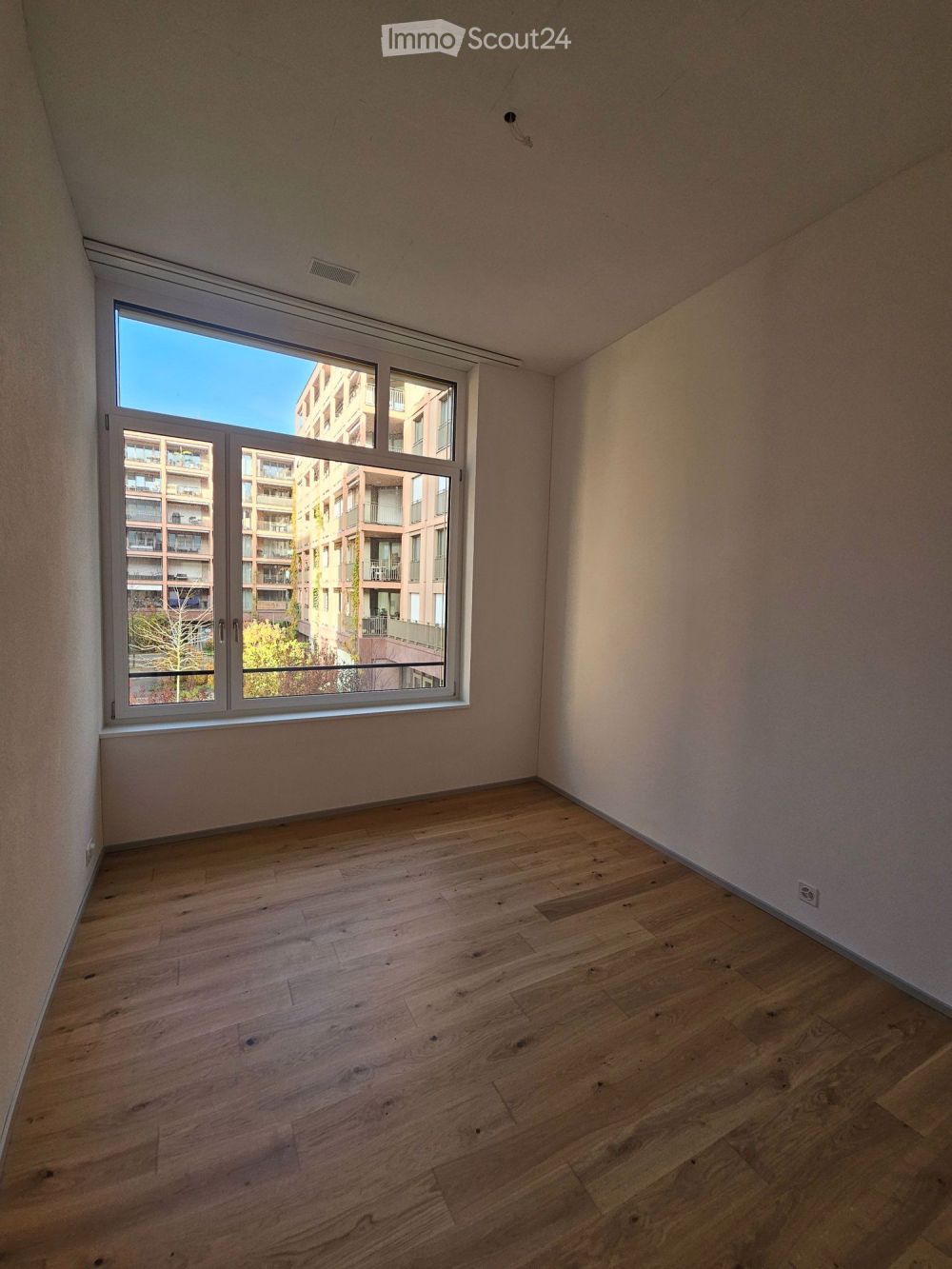 Moderne 4.5-Zimmer-Neubau-Wohnung mit Balkon in Winterthur - Bild 8