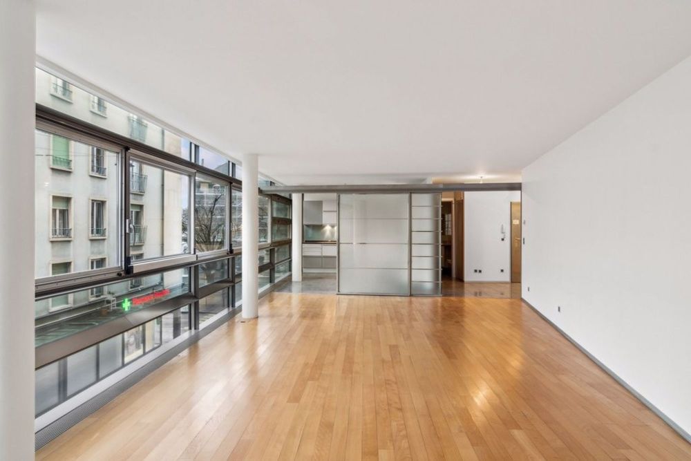 Prachtvolle contemporaine Wohnung ideal gelegen nahe dem Genfer See - backbone_526494-A_016_WEB.jpg