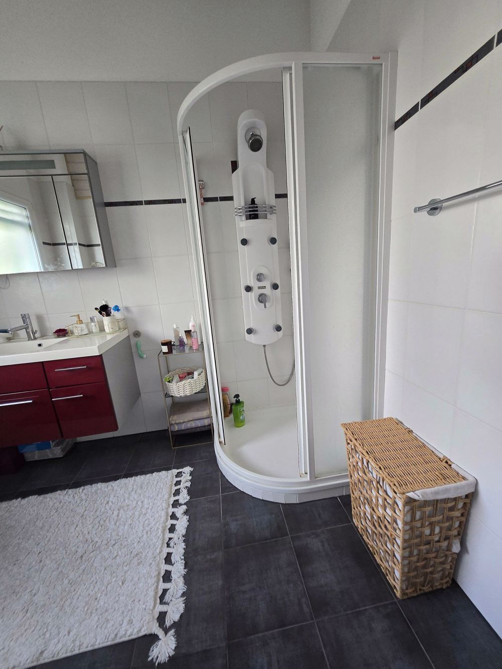 Prachtvolle 4,5-Zimmer-Wohnung mit Panoramablick in Belmont-sur-Lausanne - Bild 13
