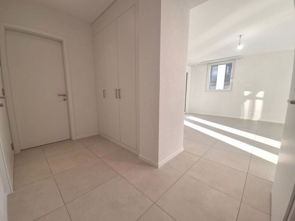 Geräumige 2.5-Zimmer-Wohnung im Erdgeschoss mit 18 m2 Terrasse - Bild 5