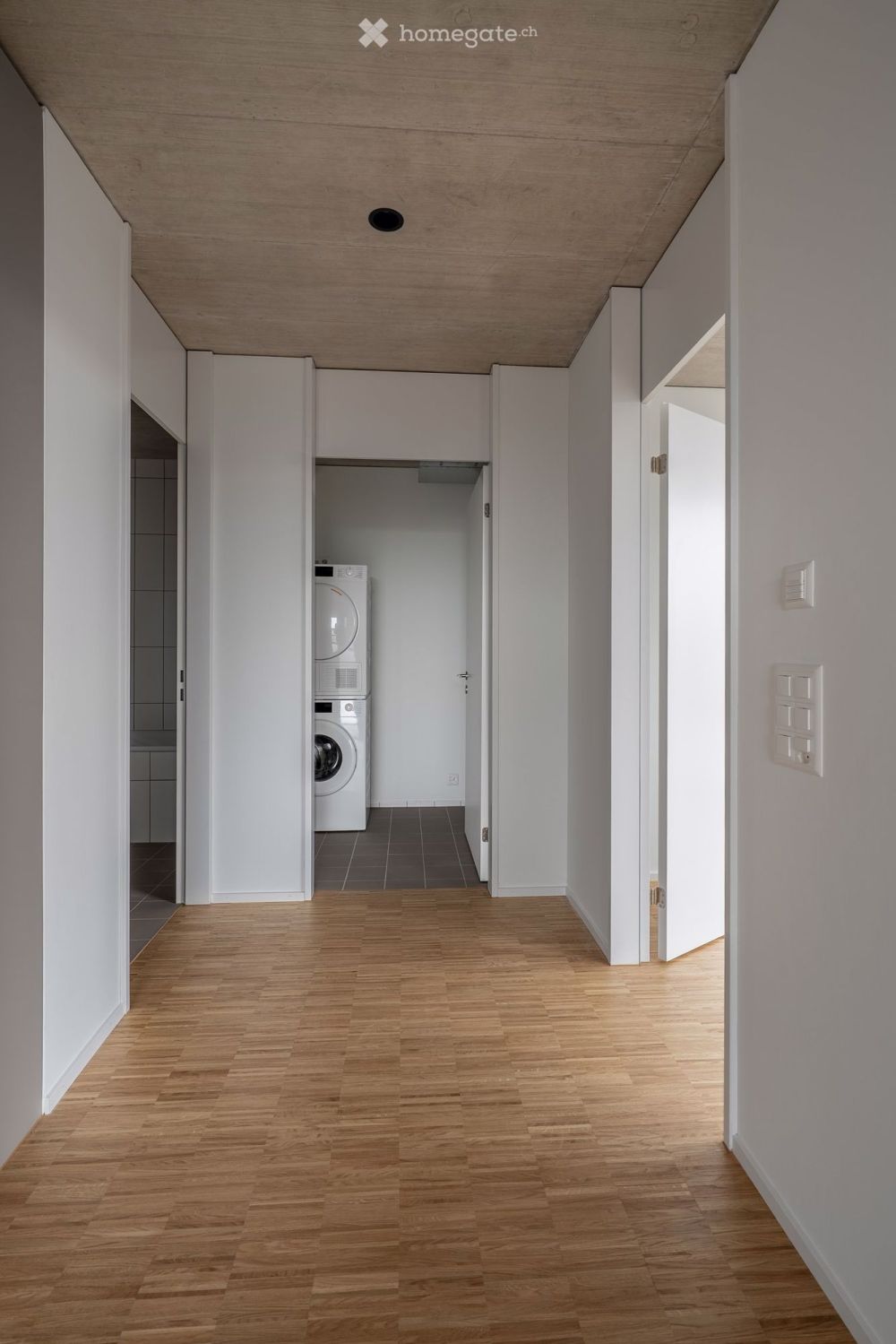 Moderne 4.5-Zimmer-Neubau-Wohnung mit Loggia in Rudolfstetten - Bild 5