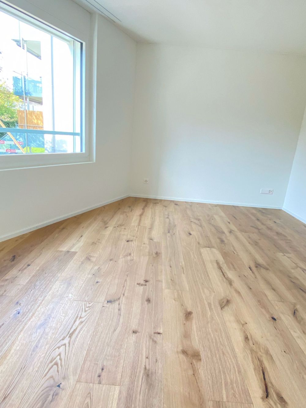 Helle Wohnung im Hochparterre - Neubau nahe Bahnhof Dübendorf - Zimmer