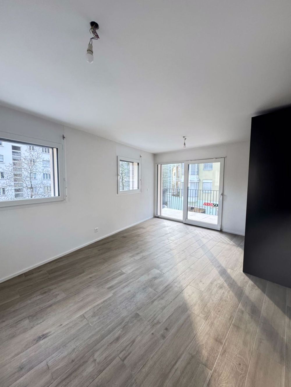 Studio neuf avec balcon ensoleillé – Lausanne - Bild 1