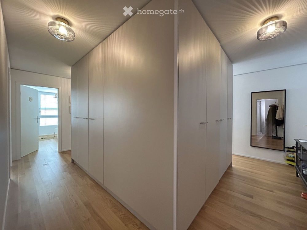 Schönes 4.5-Zimmer-Neubauapartment mit Garage in La Chaux-de-Fonds - Bild 4