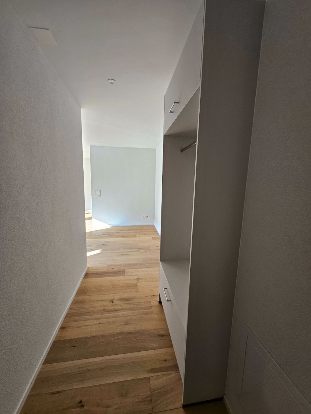 2.5 Zi Neubau WG mit offenem Grundriss und grossem Balkon - Bild 4