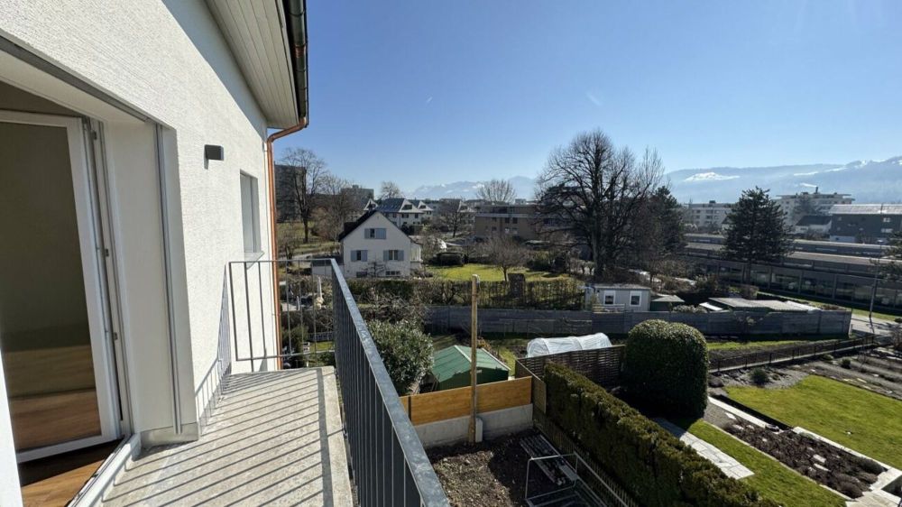 Erstbezug Moderne 3.0 Wohnung mit eigene Terrasse Aussicht auf den Bergen ! - Bild 11