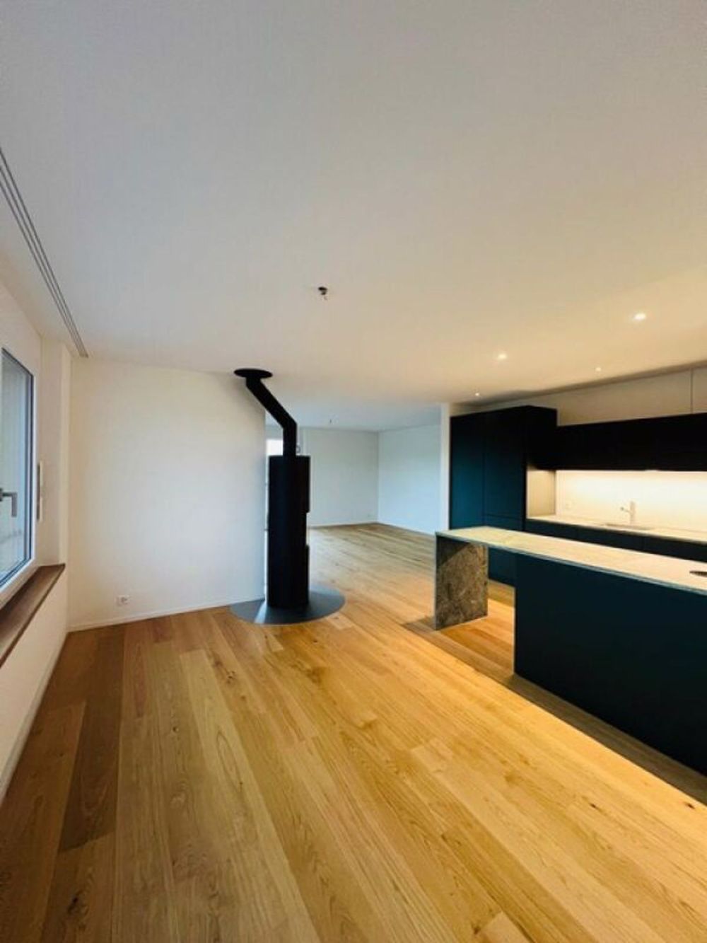 Exklusive 4.5 Zimmer Neubauwohnung - Bild 5