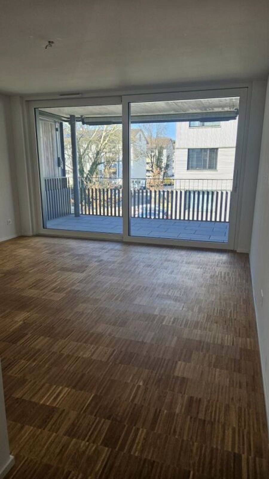 Neuwertige 3.5-Zimmerwohnung im 2.OG - Bild 7