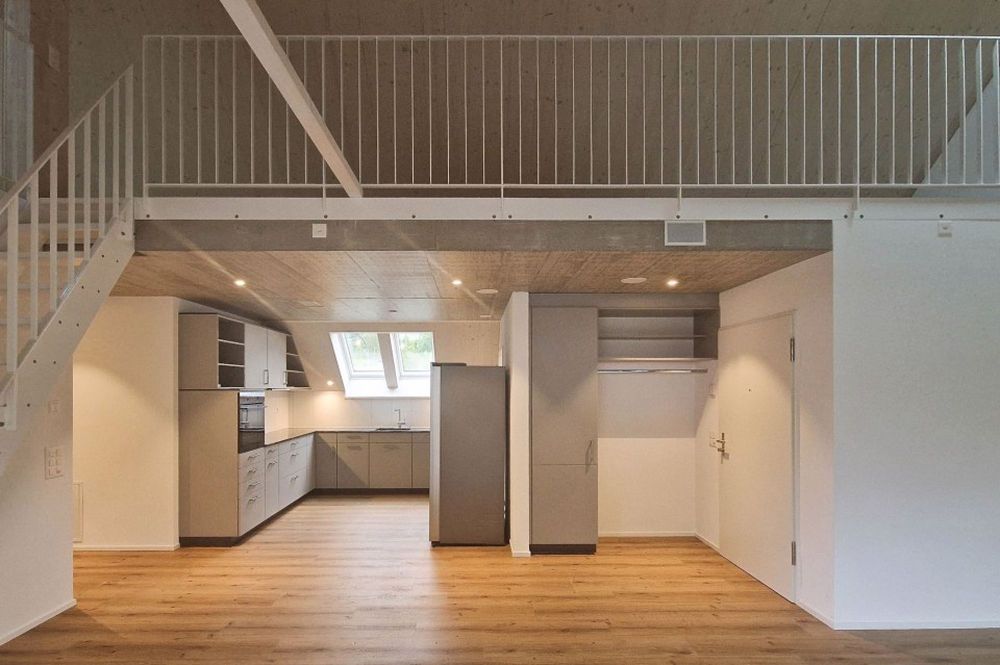 Moderne und helle 4.5 Zimmer-Dachwohnung mit Galerie - Bild 5