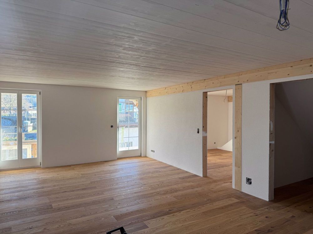 Frisch renovierte grossräumige Familienwohnung - Bild 4