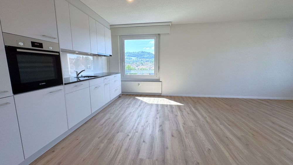 Neu Sanierte Moderne 4.5 Zimmer-Wohnung mit Herrliche Aussicht in Bern - Bild 1