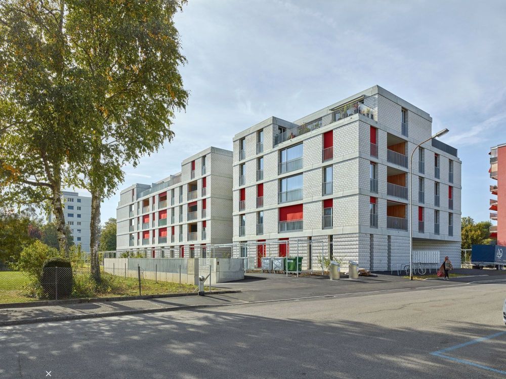 Moderne 3.5-Zimmer-Wohnung mit Balkon in Biel - Bild 3
