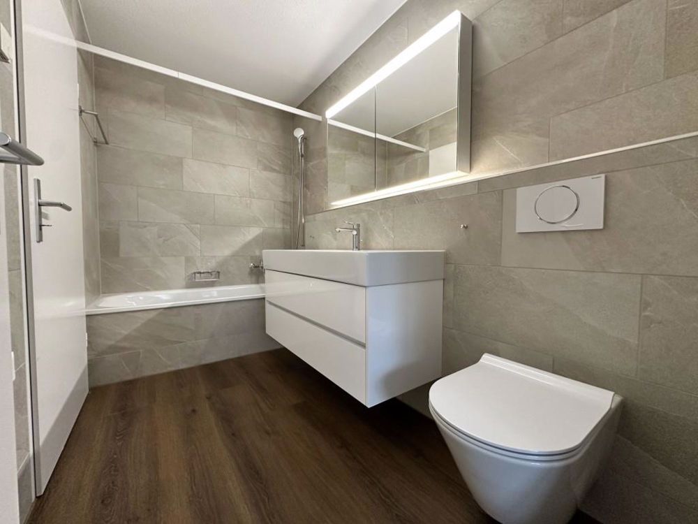 Grosszügige 5.5-Zimmer-Wohnung in Wil - WC/Bad