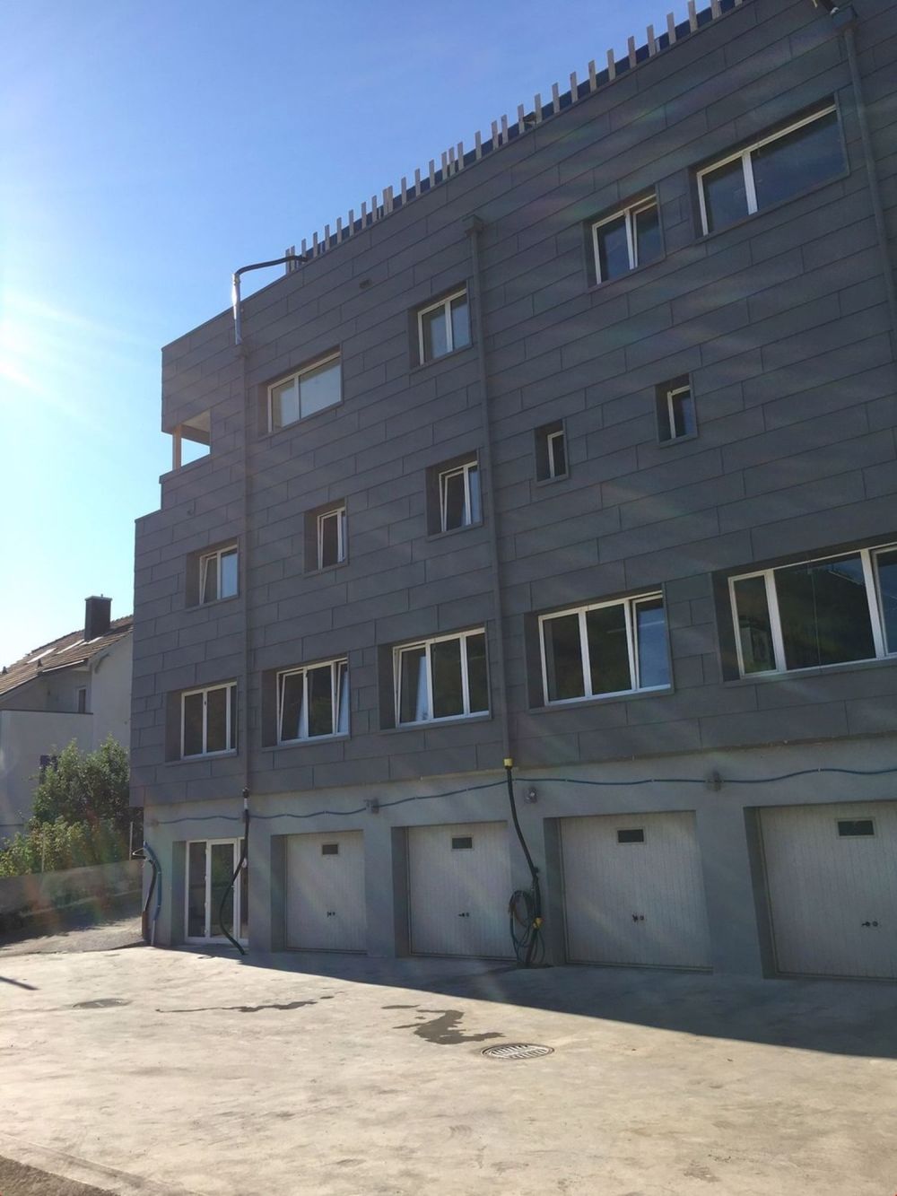 Erstvermietung moderne 4.5-Zimmerwohnung Mitten in Düdingen - Bild 2