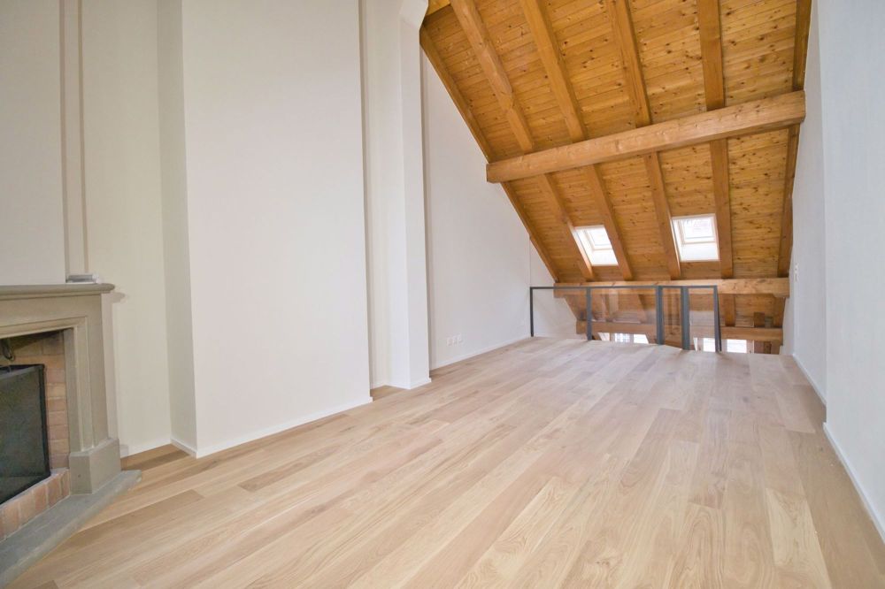 Aussergewöhnliche Maisonette-Dachwohnung - Bild 9