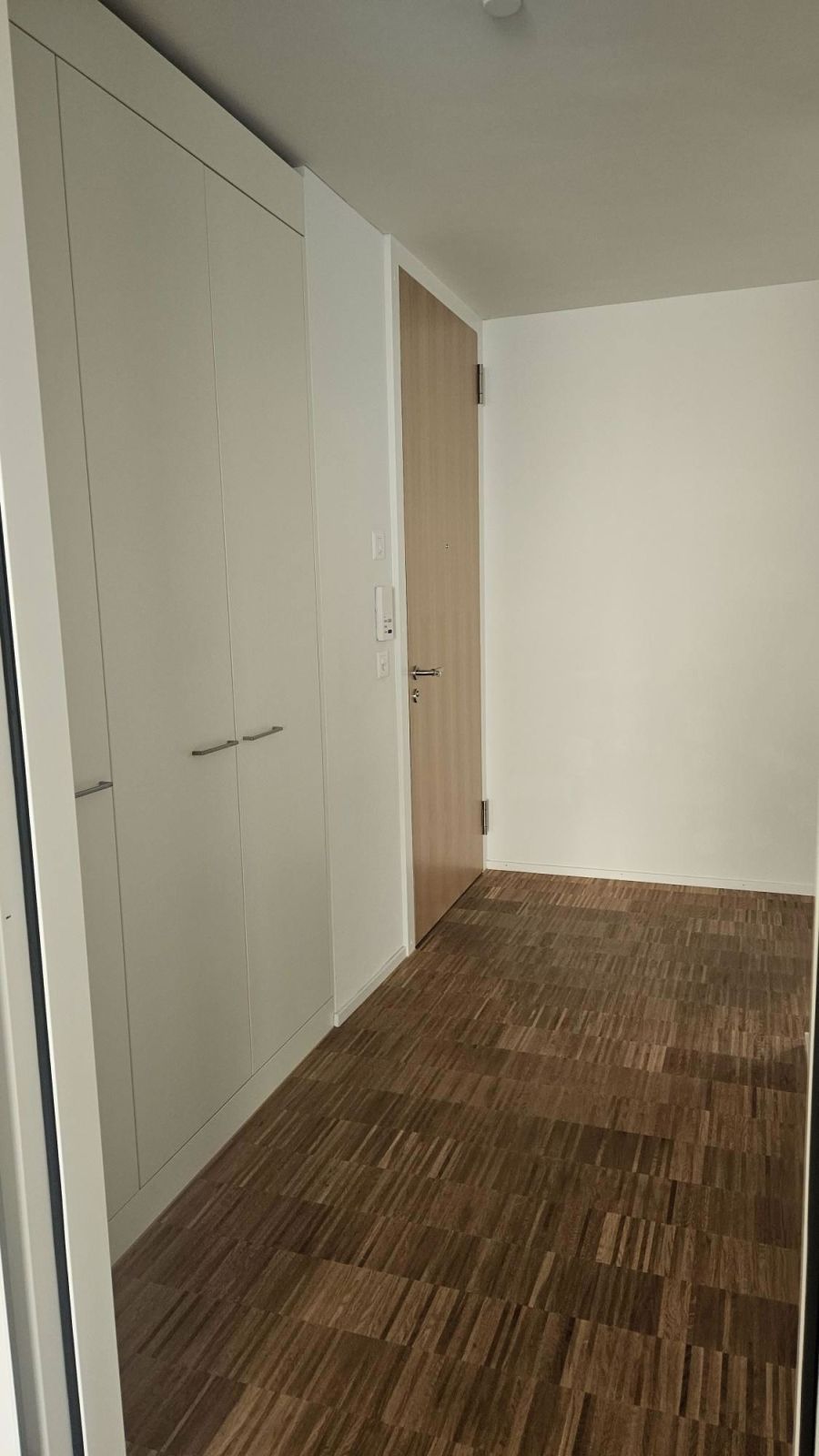Neuwertig 4.5 Zimmerwohnung in Münchenstein - Bild 3