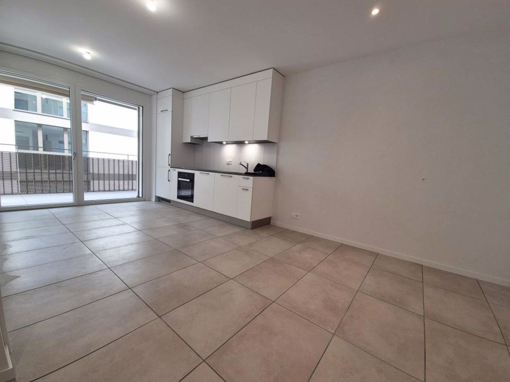 Appartement neuf de 2.5 pièces au 1er étage avec encadrement pour senior et 2 balcons - Bild 4