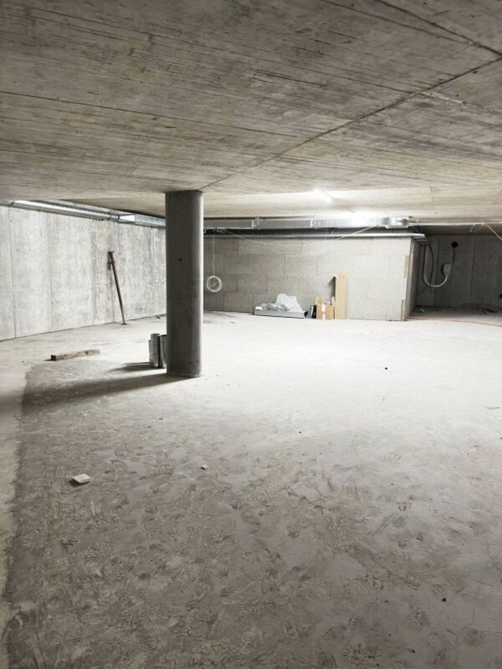 ERSTVERMIETUNG - ZentrumSeon² - Einstellhalle