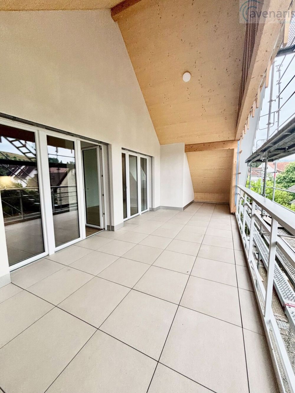 Traumhafte 4.5-Zimmer-Dachwohnung mit Weitblick - exklusives Wohnen - überdachte Terrasse