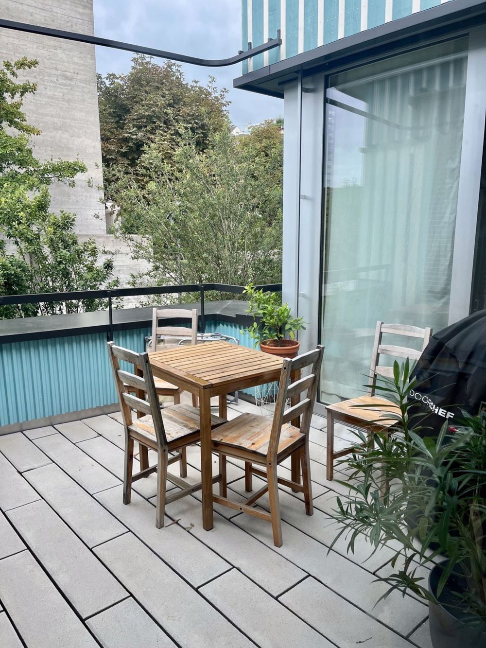 Helle 4.5-Zimmerwohnung an sehr zentraler Lage - Patio