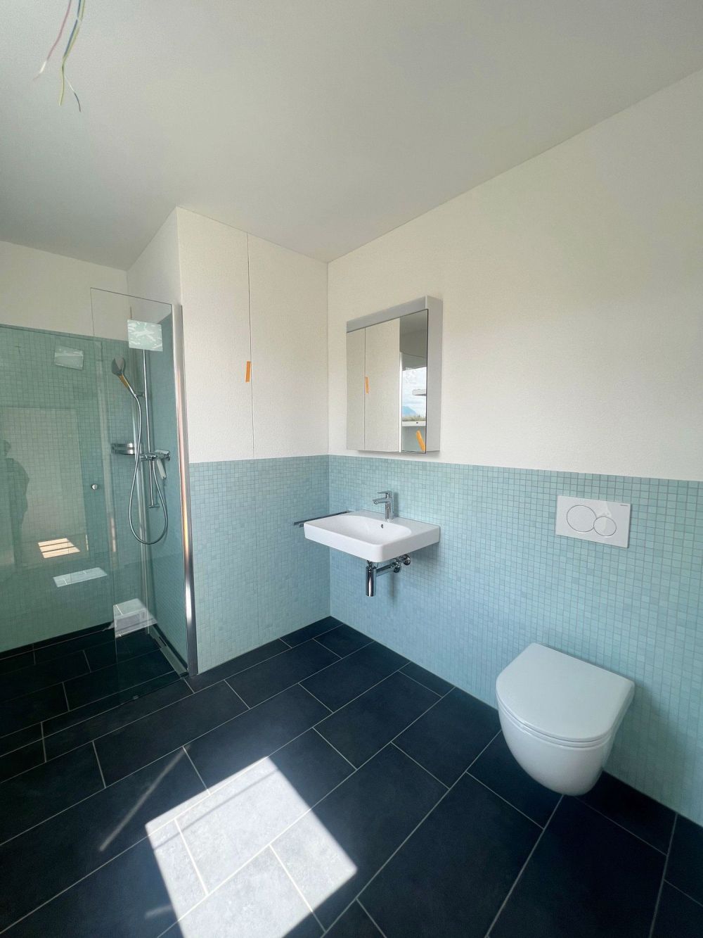 Moderne 3.5-Zimmer-Wohnung mit Balkon in Rebstein - Bild 2