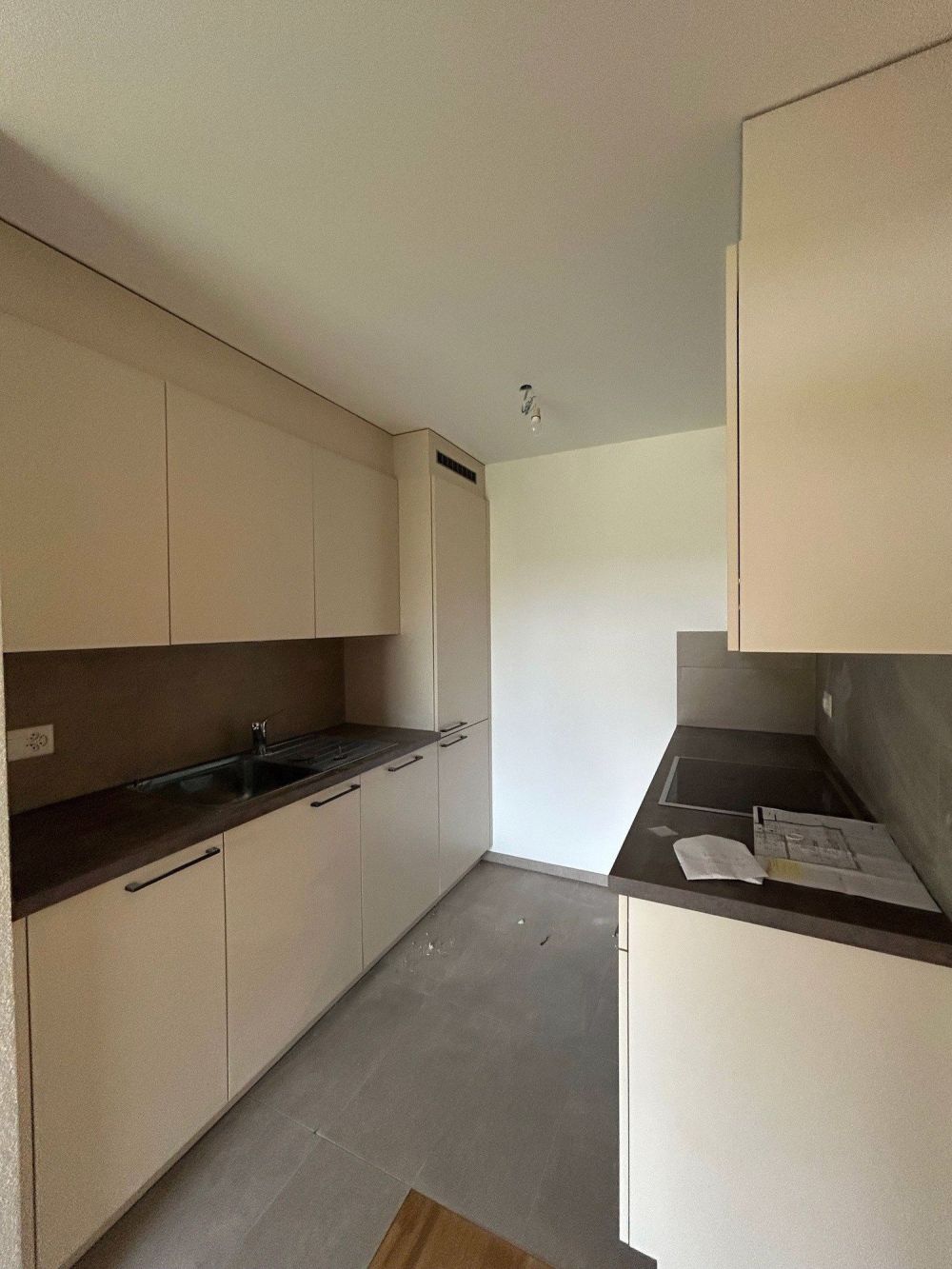 Wunderschöne 3.5-Zimmer-Wohnung, komplett neu, im 1. Stock - Objekt Nr. 8 - Route de Saint-Denis 3 - Senarclens - Bild 5