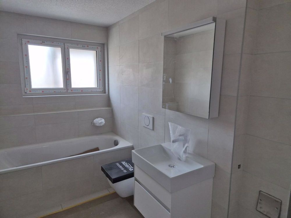 Erstvermietung - schöne Wohnung mit Eigentumsstandard - Badezimmer