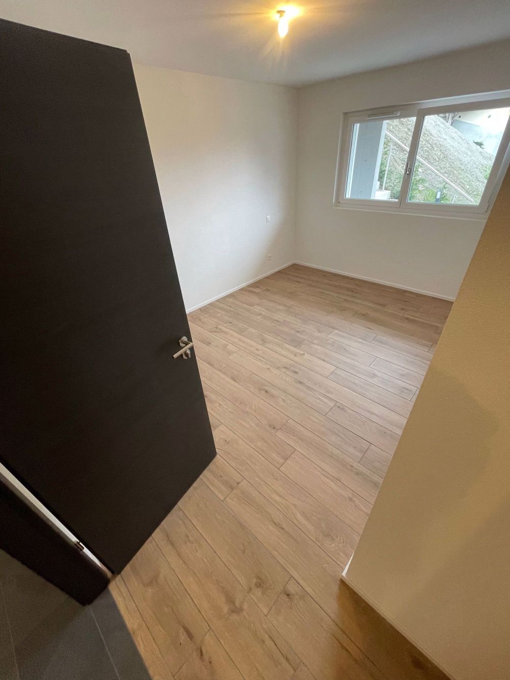 Appartement neuf de 4,5 pièces avec vue panoramique à Corin-de-la-Crête - Bild 9