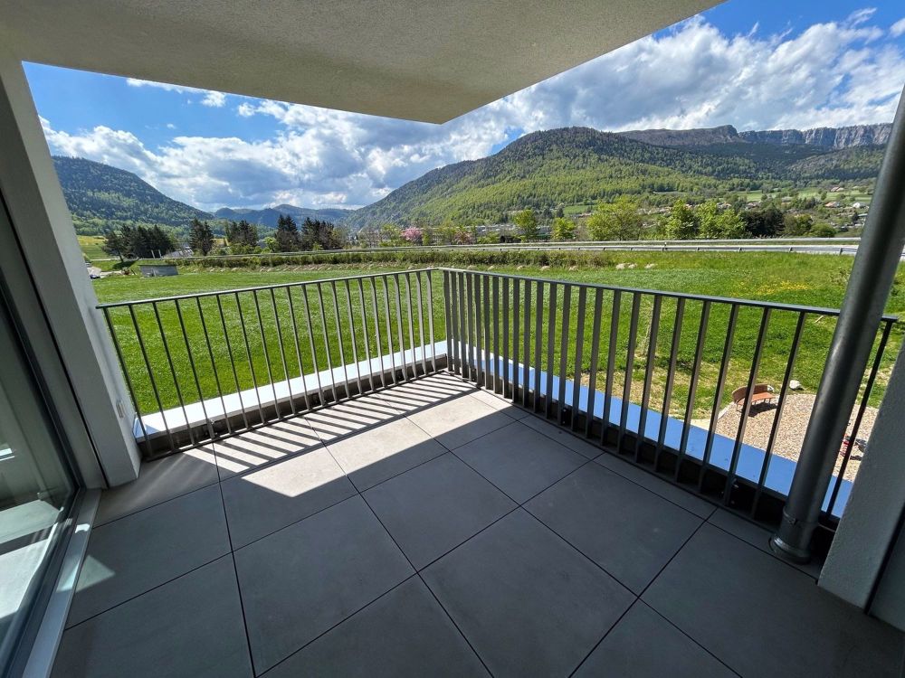 Prächtige 3,5-Zimmer-Wohnung mit Panoramablick in Vallorbe - Bild 2