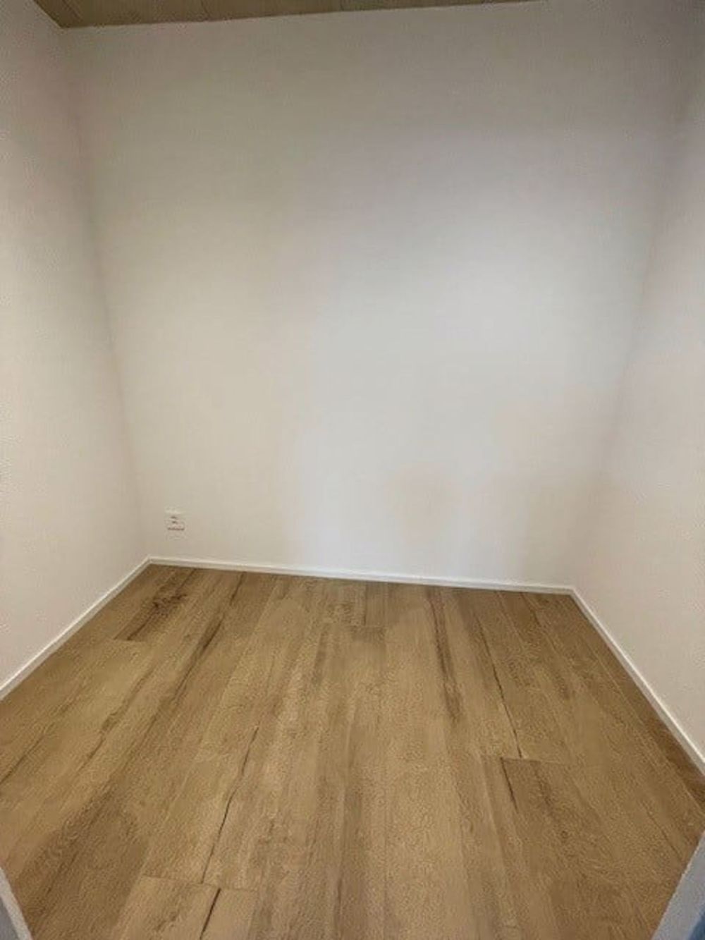 Appartement neuf et unique de 4,5 pièces avec vue imprenable sur le lac et les Alpes - Bild 4