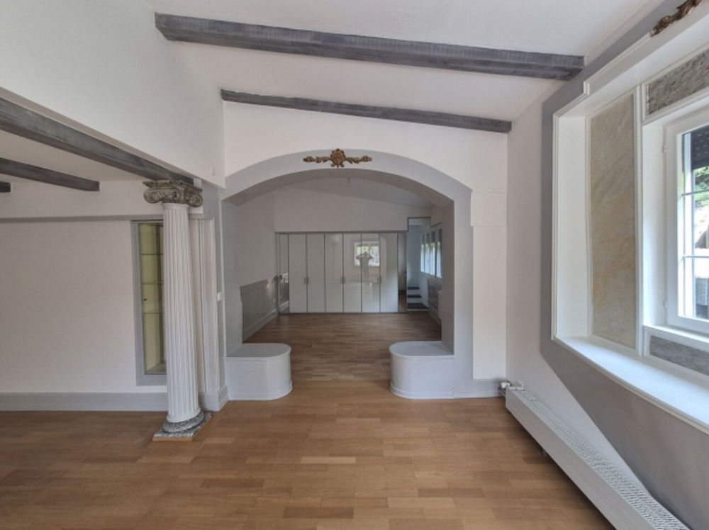 Hervorragendes Einfamilienhaus von mehr als 250 m², auf zwei Ebenen, hohes Ansehen - Bild 11