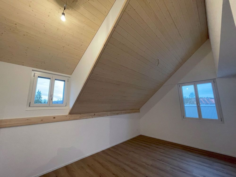 Moderne 7.5-Zimmer-Doppelhaushälfte in Sommeri zu vermieten - Bild 9