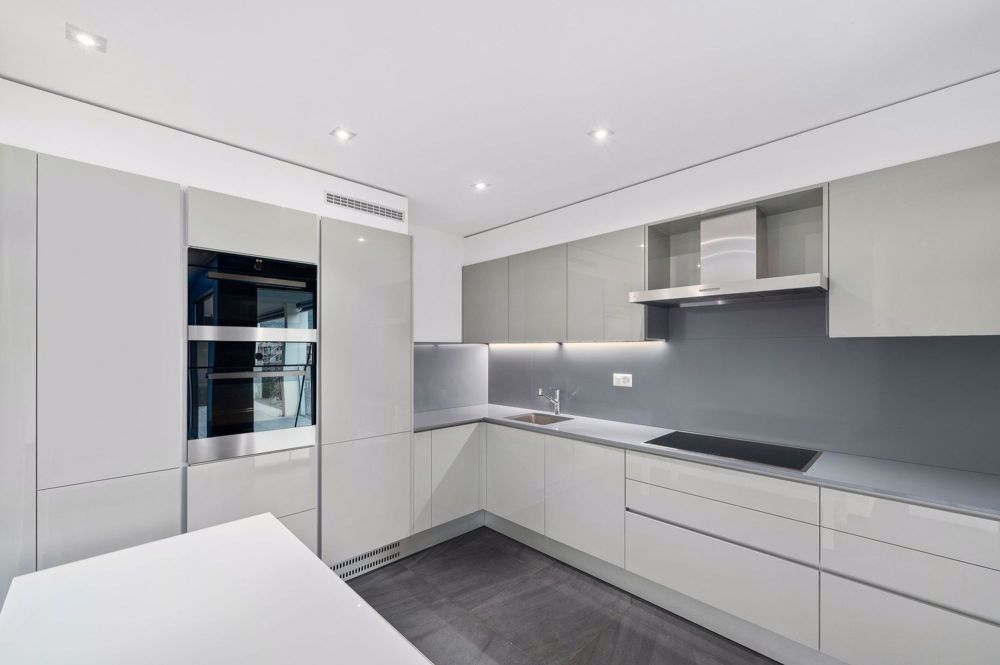 HELLE UND MODERNE WOHNUNG IM HERZEN DER STADT - Bild 4