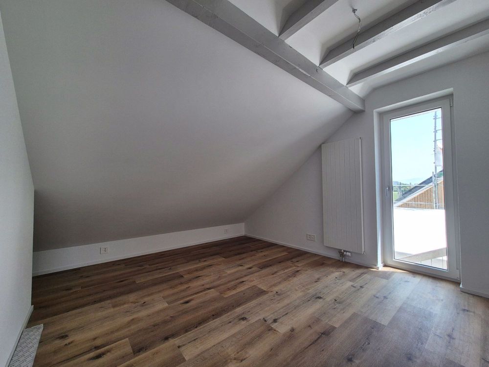 Frisch sanierte 2.5-Zimmer-Wohnung mit Galerie - Bild 10