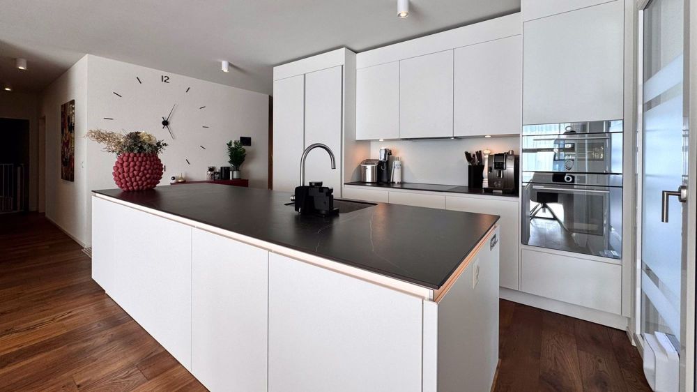 Exklusive 4.5-Zimmer-Wohnung in Knonau, Kanton Zürich - Ein wahres Schmuckstück - Image 2