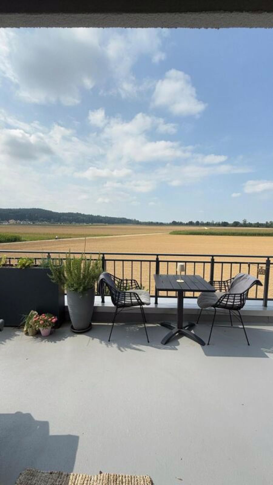 4.5 Zimmer-Attika-Wohnung mit schöner Terrasse samt Aussicht! - Bild 2