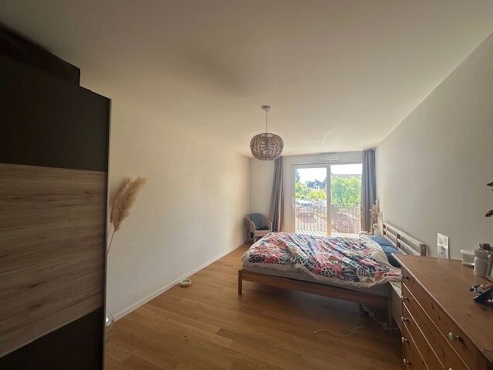 Splendide logement à proximité du centre-ville de Bussigny! - chambre_a_coucher_simple.jpg