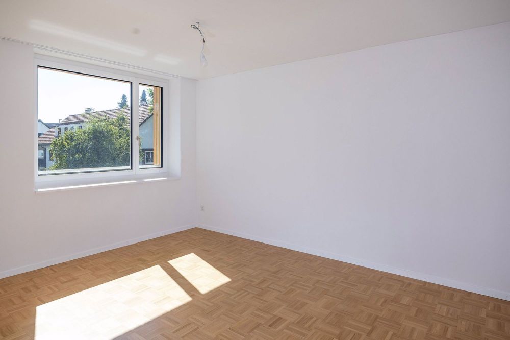 Erstvermietung nach Totalsanierung - 4.5 Zimmer-Dachwohnung - Schlafzimmer