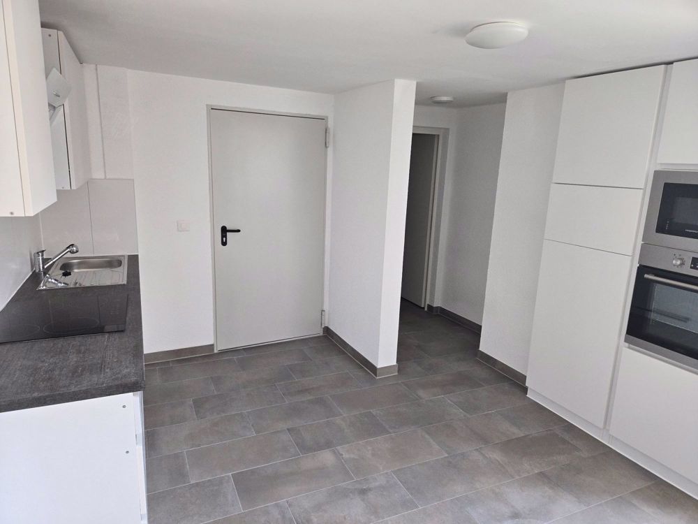 Erstbezug nach Sanierung:4.5-Zimmerwohnung im Zentrum - Bild 1