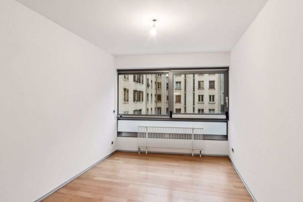 Prachtvolle contemporaine Wohnung ideal gelegen nahe dem Genfer See - backbone_526494-A_038_WEB.jpg