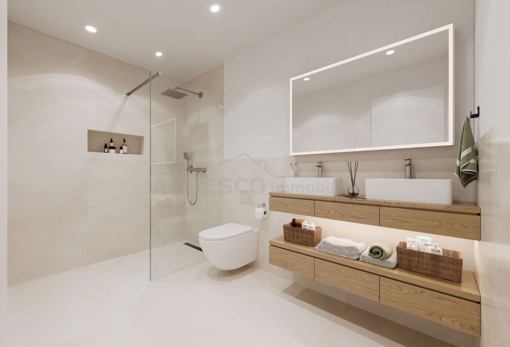 Weitblick Egerkingen - exklusives Wohnen mit Blick auf die Alpen! - Zeitloses Bad mit Walk-in-Dusche