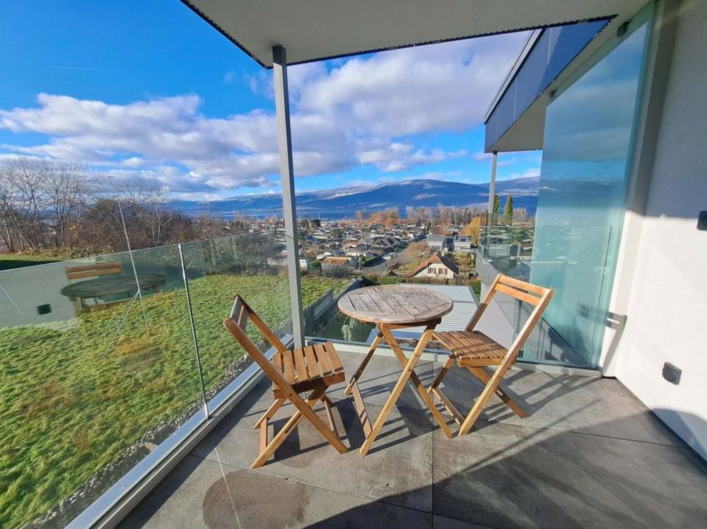 Cheyres appartement de 3 1/2 pces avec grand balcon avec vue sur le lac - Bild 1