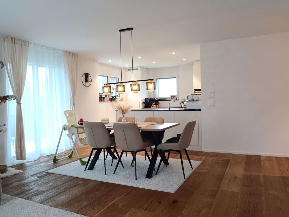 Wunderschöne 4.5-Zimmer-Wohnung mit Weitblick - Bild 4